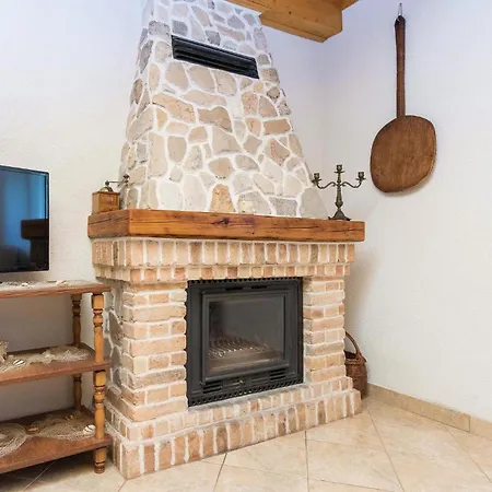 Prázdninový dům 13 *