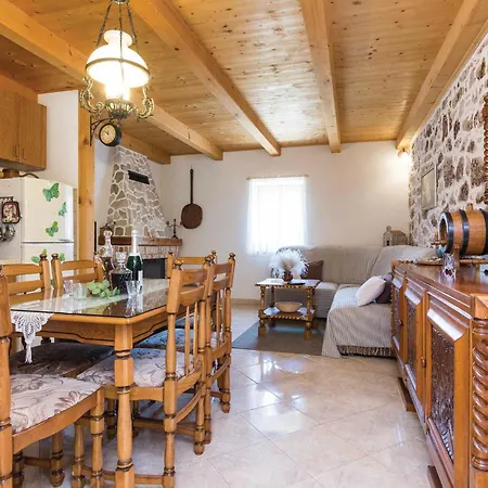 3 Bedroom In * ヴィル